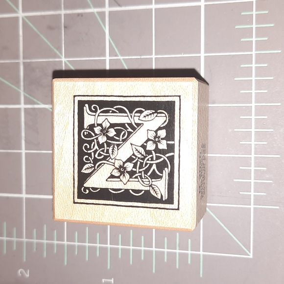 Monogram rubber stamps square with floral vine - Picture 8 of 16